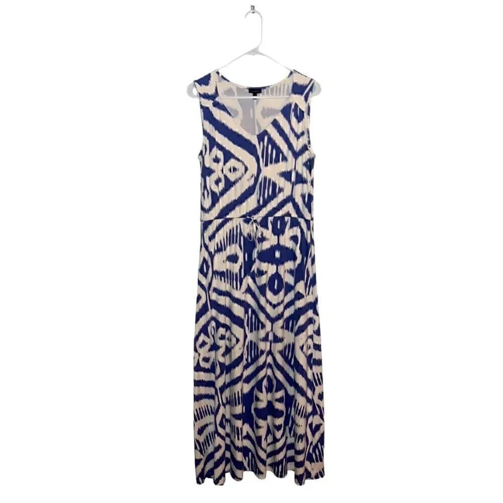 Talbots Women’s M New beautiful blue and white sleeveless maxi dress
